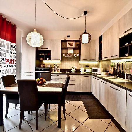 Modern Apartment Halfway Between Milan And Como Cogliate Exteriör bild
