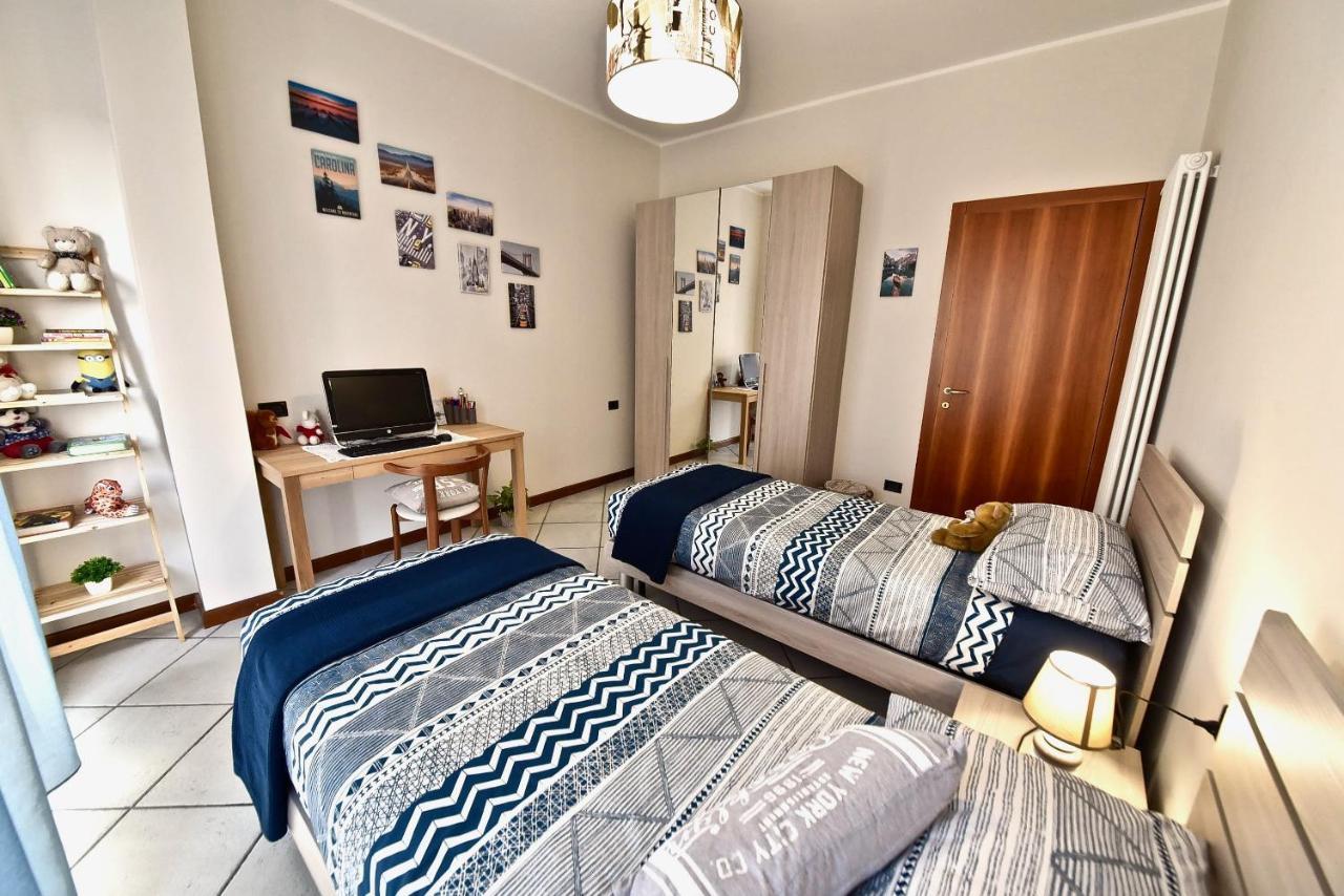 Modern Apartment Halfway Between Milan And Como Cogliate Exteriör bild
